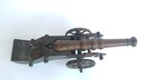 Старая бронзовая пушка, фото №8