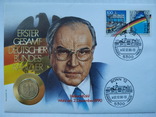 1 марка ФРГ 1990 г. в сувенирном конверте  Первый общий немецкий бундесканцлер, фото №2