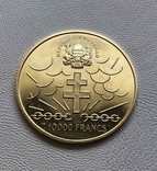 Чад 1960 год 10000 франков Де Голь золото 900’, фото №3