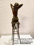 Бронзовая статуэтка "Девушка на стуле"- бронза, латунь., фото №5