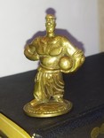 Украинец Казак и мяч коллекционная миниатюра статуэтка бронза, фото №3