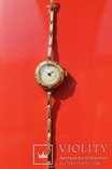 Часы женские в золоте с камнями, фото №2