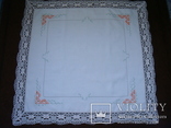 Скатерть винтажная льняная, вышивка и игольное широкое кружево, размер 102 х 107 см., фото №3