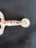 Рукоятка от меча с гербами метал, фото №4