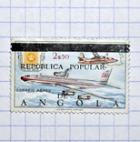 Марка с самолётом Angola, фото №2