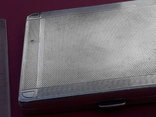 Небольшой квадратный портсигар, серебро, 110 гр., Великобритания, 1935 год, фото №5