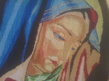 Старинная вышитая картина "Дева Мария". 1951г, фото №4