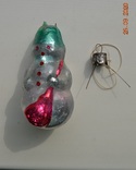 Старая стеклянная новогодняя игрушка на ёлку "Снеговик с метлой" №2. Из СССР. Высота 9 см., фото №6