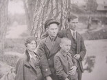 Семейное фото служащего. 1920-е., фото №3