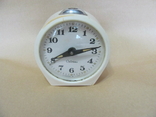  Часы-будильник Севани, СССР, фото №3