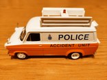 Модель Ford Transit Mk I Городская полиция Великобритании 1/43 Полицейские машины мира ПММ, фото №3