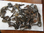 Сімдесять пять різних ключів, фото №3