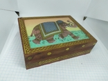 Деревянная коробочка с инкрустацией металлом  рисунком. 135х110х36мм, фото №2