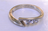 Новое золотое кольцо с 3мя бриллиантами, фото №5