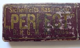Старинный немецкий футляр для двух опасных бритв "Perfect" D/R/G/M, фото №3