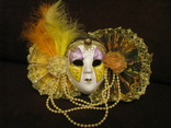 Настенная Венецианская маска с веерами -  фиолетовый декор -  высота - 15 см.- фарфор., фото №5