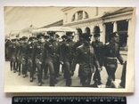 Военнослужащие СССР на марше в парадной форме., фото №2