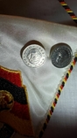 Вымпел ГДР СССР  и четыре значка, фото №4