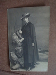 Фото CARTE POSTALE Дама в шляпе с сумочкой, фото №4