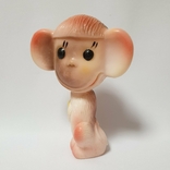 Игрушка Ссср обезьяна с бананом обезьянка клеймо полиэтилен мартышка 20 см, фото №4
