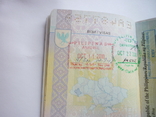 Загран паспорт Украина 2007-2017 года с Визами и штампами разных стран, фото №9