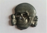 2 кокарды " Totenkopf "., фото №3