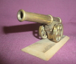 The gun on the carriage is a table souvenir., photo number 5