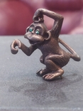 Обезьяна обезьянка веселая глазки камушки коллекционная миниатюра бронза, фото №3