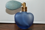 Красивый парфюм флакончик с грушей франция, фото №2