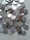 435 российских рублей монетами (обиходные 1,2,5,10 р.), фото №3