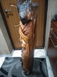 Резная скульптура индейца с саламандрой и ястребом ручной работы, фото №12