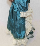 Винтажная фарфоровая кукла на подставке 41 см, фото №7