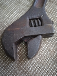 Старый разводной ключ, фото №2
