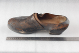 Старинная обувь сабо, на цельной деревянной подошве. Европа., фото №11