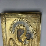 Икона Божьей Матери в серебряном окладе 84, в киоте, фото №8