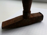 Молоток маленький старинный с металлической рефленной ручкой, фото №9