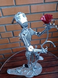 Авторская скульптура из металла. Женщина-робот с цветком, фото №6