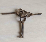 Связка средневековых ключей, фото №7