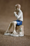 Carl Schneiders Фарфоровая статуэтка Мальчик с дудочкой Германия 1952 гг, фото №3