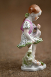 Herend Фарфоровая статуэтка Девочка с куклой 1960 гг, фото №6