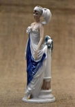 Фарфоровая статуэтка Дама Румыния 1980 гг, фото №4