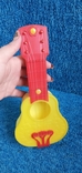 Детская пластиковая игрушечная гитара ссср, фото №10