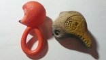 Погремушка целлулоид и резиновая пищалка, фото №3