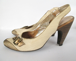 Б/У Босоножки женские закрытые с острым носком на каблуке Натуральная кожа MEDEA, photo number 2
