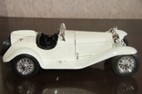 Автомодель Alfa Romeo 2300 Spider (Bburago 1/18), фото №6