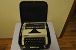 PORTABLE PORTABLE TYPEWRITER, photo number 2