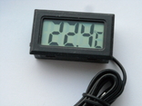 Термометр электронный с выносным датчиком на батарейке lr44, фото №2