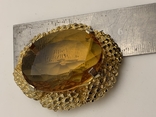Винтажная овальная брошь с большим желтым камнем, фото №3