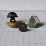 Старинные маленькие пуговицы бронза в коллекцию, фото №3