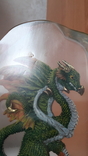 Молодой зелёный дракон на черепах символ года под оргстеклом, 425 гр, фото №12